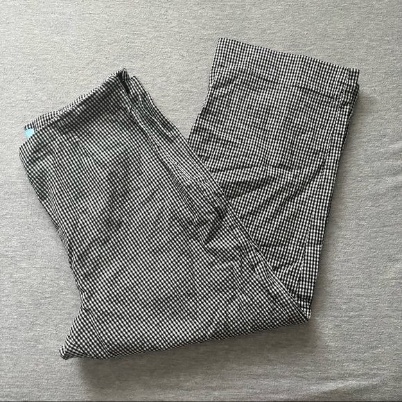 Preloved Gingham Capris - Picture 1 of 2